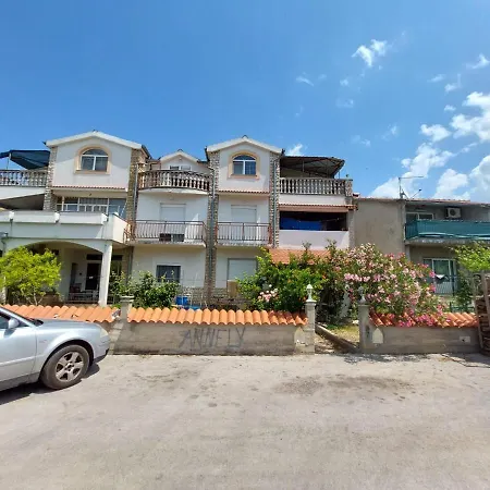 Apartment Apartman Annely Pirovac