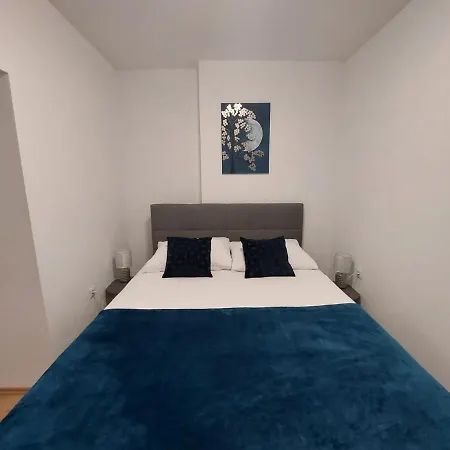 Apartment Apartman Annely *
